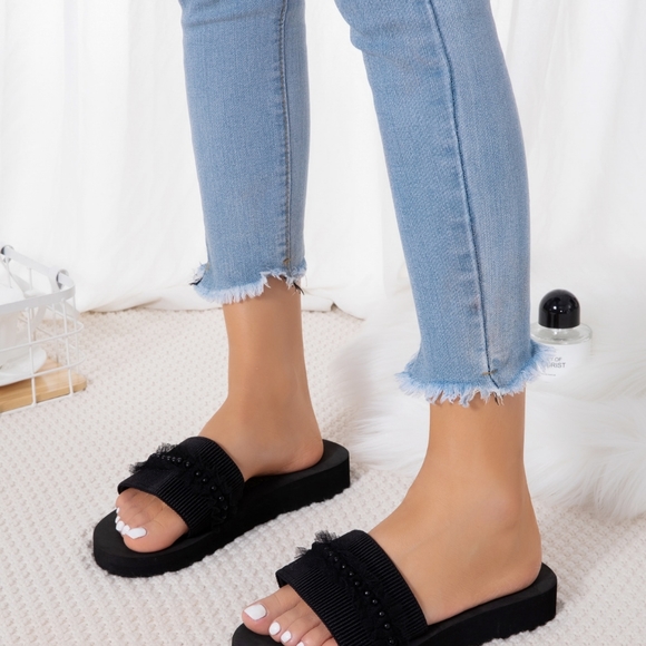 Sandals SOLD OUT - Picture 3 of 5